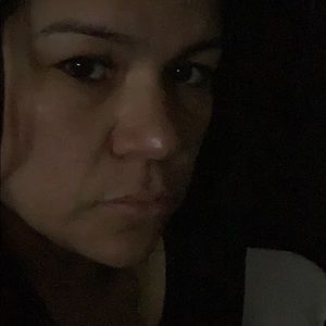 Meet your Posher, Thais